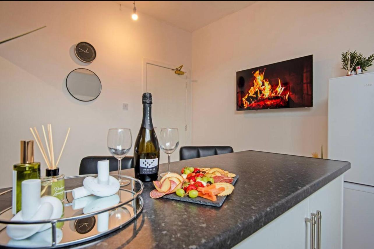 5 Minute Walk From Bury City Centre -1 Bed Flat Exterior foto
